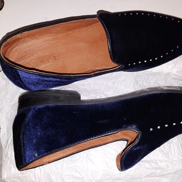 WALK  London. Suede loafers for men. Size 9, bluish color. main image 9